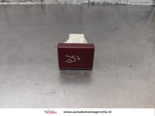 O169245 Gebruikte schakelaar achterklep Citroen C5