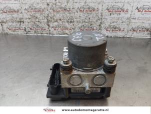 O169268 Gebruikte abs pomp Peugeot 107