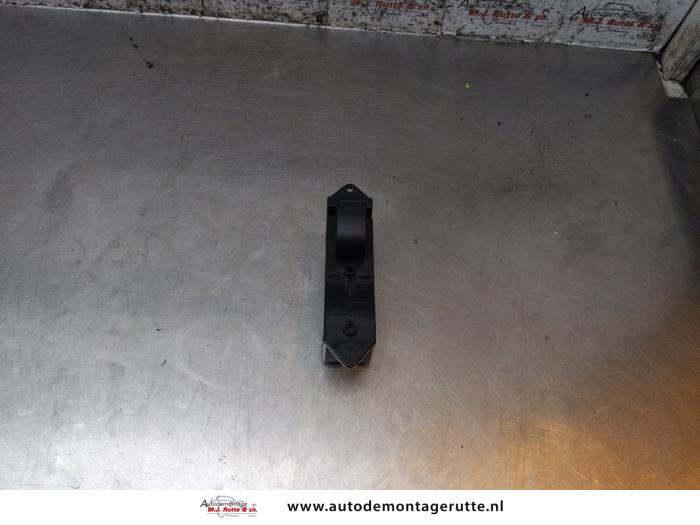 Gebruikte Schakelaar Elektrisch Raam Mitsubishi Outlander O169280