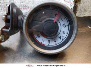 O169364 Gebruikte toerenteller Peugeot 107