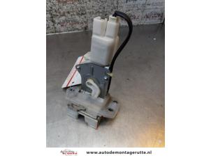 O169433 Gebruikte slotmechaniek achterklep Suzuki Swift