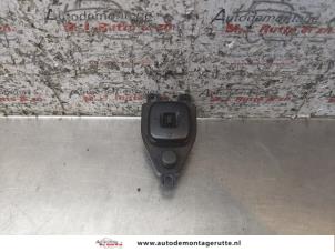 O169569 Gebruikte spiegel schakelaar Mazda 2.