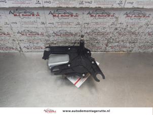 O169573 Gebruikte motor ruitenwisser achter Peugeot 308