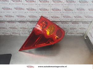 O169579 Gebruikte achterlicht links Peugeot 1007
