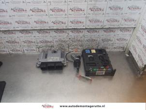 O169582 Gebruikte kontaktslot + computer Peugeot 308