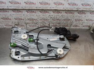 O169587 Gebruikte ruitmechaniek 2deurs links-achter Renault Megane