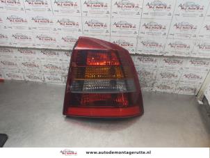 O169605 Gebruikte achterlicht rechts Opel Astra