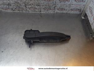 O169623 Gebruikte portiergreep 2deurs rechts Ford Fiesta