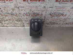 O169642 Gebruikte schakelaar licht Opel Agila