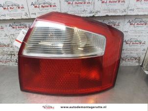 O169709 Gebruikte achterlicht rechts Audi A4