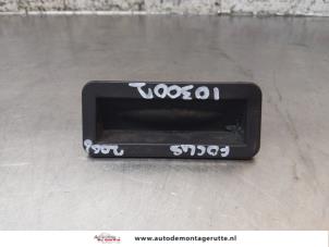O169715 Gebruikte schakelaar achterklep Ford Focus