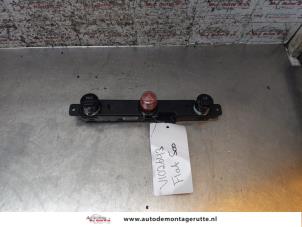 O169751 Gebruikte gevarenlicht schakelaar Fiat 500