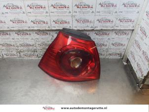 O169845 Gebruikte achterlicht links Volkswagen Golf