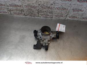 O169871 Gebruikte gasklephuis Suzuki Swift
