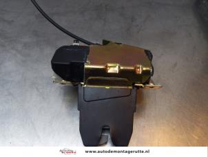 O169917 Gebruikte slotmechaniek achterklep Volvo S60