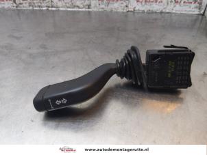 O169937 Gebruikte pinker schakelaar Opel Corsa
