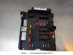 O169986 Gebruikte zekeringkast Peugeot 206