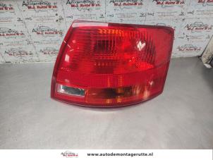 O170056 Gebruikte achterlicht rechts Audi A4