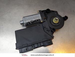 O170076 Gebruikte portierruitmotor Audi A4