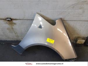 O170077 Gebruikte spatbord rechts-voor Mitsubishi Colt