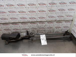 O170104 Gebruikte ruitenwismotor+mechaniek Ford Focus