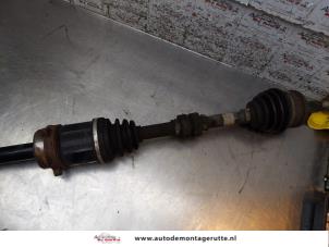 O170203 Gebruikte steekas rechts-voor BMW 3-Serie