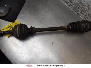 O170196 Gebruikte homokineetas links-voor Chevrolet Aveo