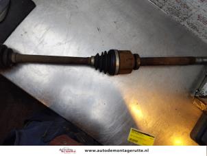 O170195 Gebruikte cardanas rechts-voor (vwa) Nissan Primastar