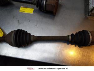 O170187 Gebruikte cardanas links-voor (vwa) Nissan Primastar