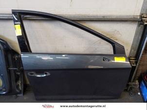O170212 Gebruikte portier 4deurs rechts-voor Seat Leon