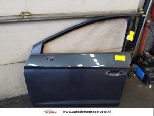 O170213 Gebruikte portier 4deurs links-voor Seat Leon