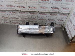 Gebruikte Clignoteur rechts Jeep Compass II (MP) 2.0 Multijet II 170 16V 4x4 Prijs op aanvraag aangeboden door Autodemontage M.J. Rutte B.V.