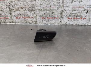 O170323 Gebruikte airco schakelaar Citroen C1