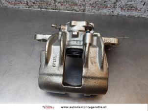 O170341 Gebruikte remklauw (tang) rechts-voor Mercedes C-Klasse