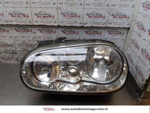 O170416 Gebruikte koplamp links Volkswagen Golf