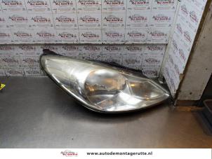 O170451 Gebruikte rechter koplamp Hyundai I10