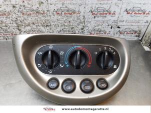 O170494 Gebruikte chaufage bedieningspaneel Ford KA