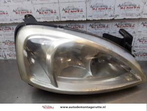 O170498 Gebruikte rechter koplamp Opel Corsa