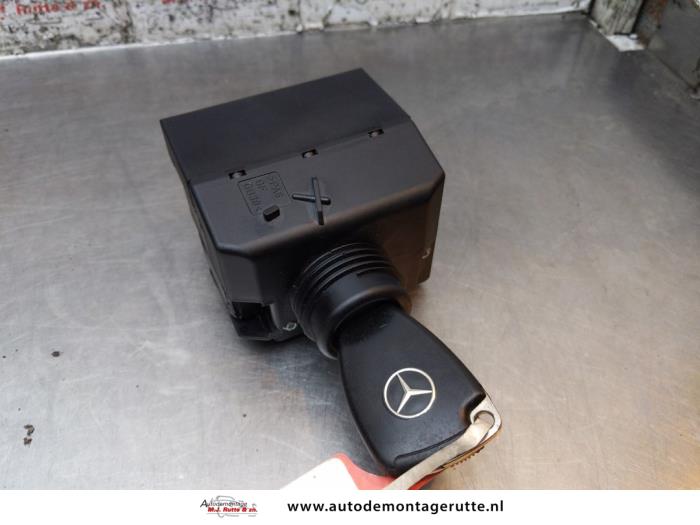 Gebruikte Sleutel+Contactslot Mercedes B-Klasse O170503