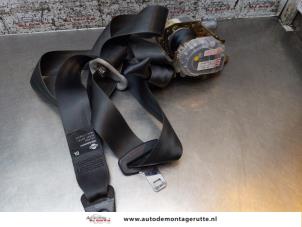 O170526 Gebruikte veiligheidsgordel links-voor Nissan Micra