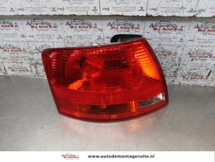 O170560 Gebruikte achterlicht links Audi A4
