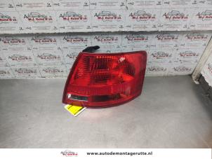 O170561 Gebruikte achterlicht rechts Audi A4