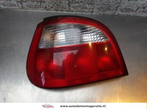 O170568 Gebruikte achterlicht links Renault Megane