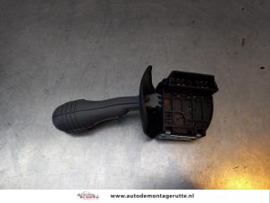 O170583 Gebruikte schakelaar ruitenwisser Renault Twingo
