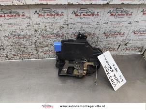 O170733 Gebruikte deurslot mechaniek 4deurs links-voor Volkswagen Jetta