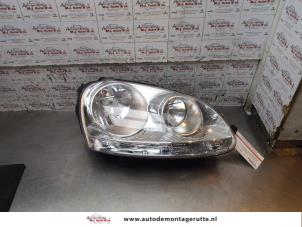 O170772 Gebruikte rechter koplamp Volkswagen Jetta