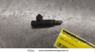 O170808 Gebruikte injector (benzine injectie) BMW 1-Serie