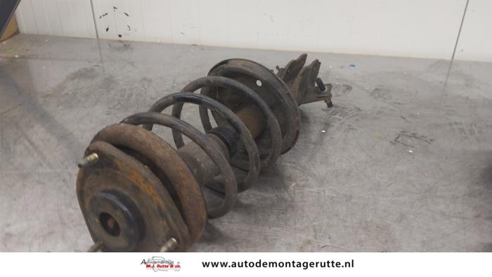 Gebruikte Mac Phersonpoot links-voor Mitsubishi Space Star O170828