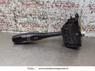 O170883 Gebruikte schakelaar richtingaanwijzer Mitsubishi Space Star