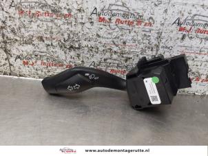 O170900 Gebruikte schakelaar richtingaanwijzer Ford Focus